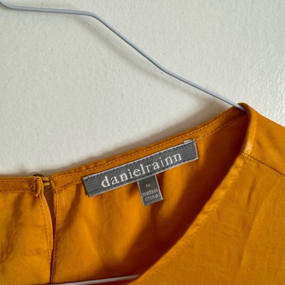 DANIEL RAINN top - size M - EUC - Anthropologie - Picture 2 of 3